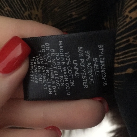 Faux fur vest! - Picture 3 of 3